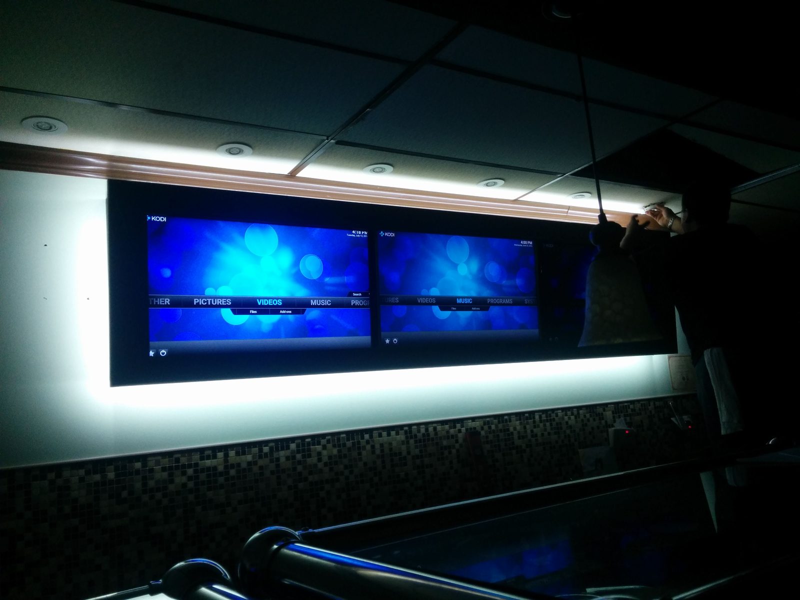Digital menu boards and signage